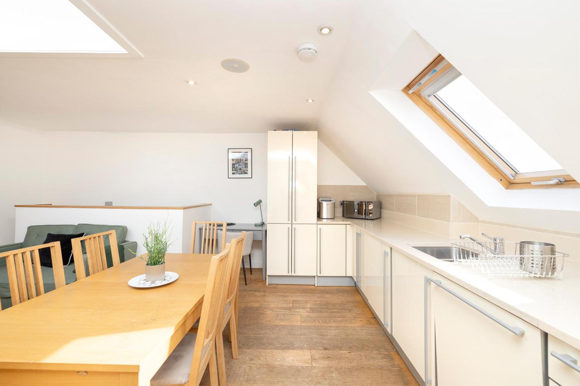 Joivy Superb Flats In The Heart Of Edinburgh Apartment Exterior photo